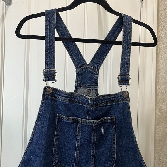 No Boundaries Shortall Womens XXL Blue Denim Bib Overalls Shorts Cuffed Hem - Picture 2 of 8